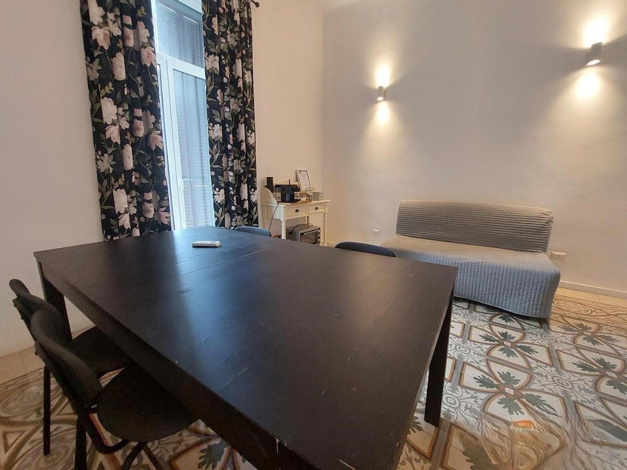 Bari Landlord 242 - Central Station Apartments Esterno foto