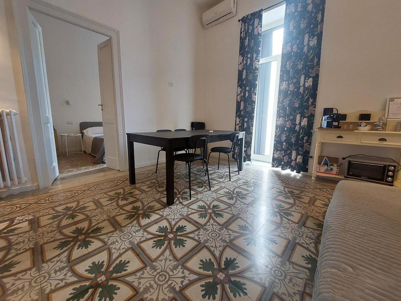 Bari Landlord 242 - Central Station Apartments Esterno foto